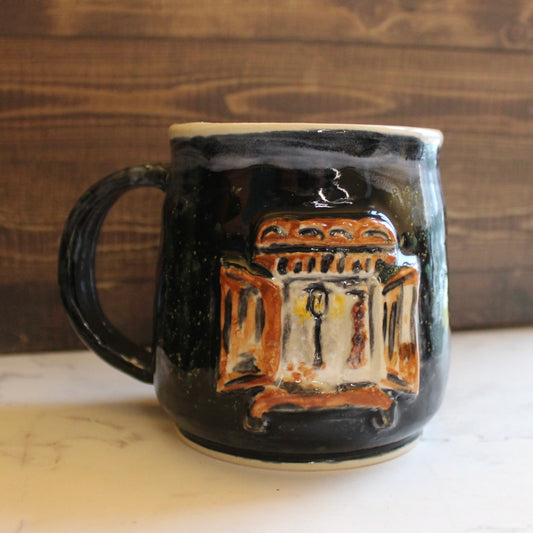 Narnia Wardrobe Mug - Original